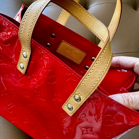 π Louis Vuitton LV Monogram Red Vernis Top Handle Tote Bag - Picture 3 of 10
